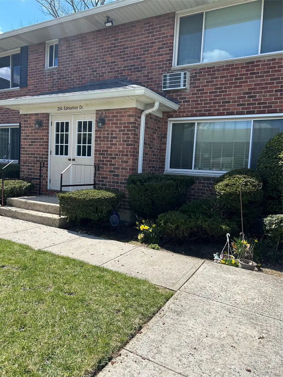 254 Edmunton Drive #K1 Edmunton Drive #k1 #K1, North Babylon, NY 11703 - #2