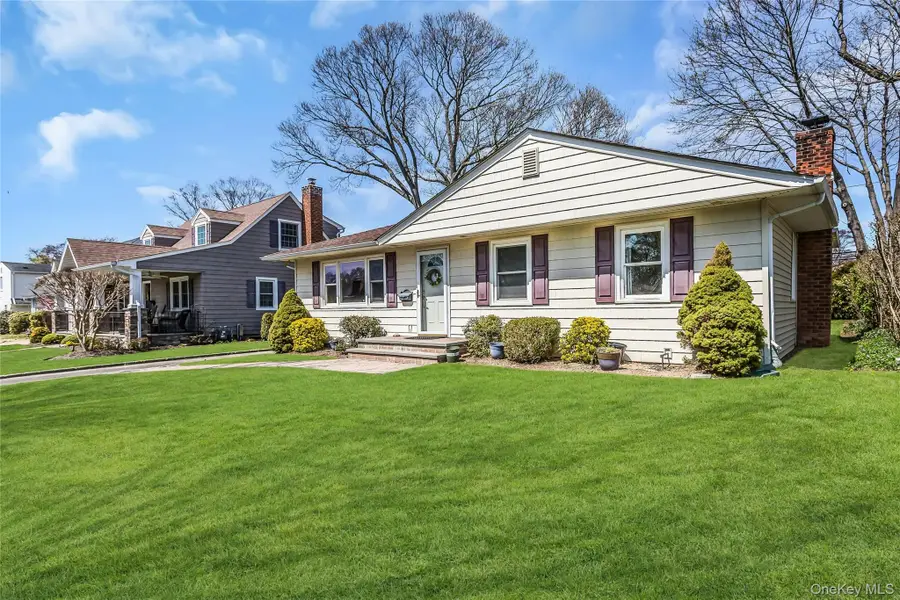 65 Allan Drive, East Norwich, NY 11732 - #3