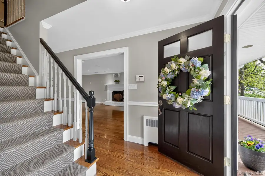 5 Longview Court, Huntington, NY 11743 - #3