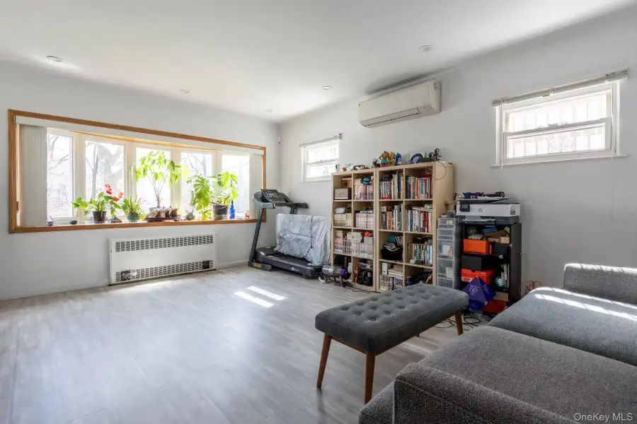 5312 Clearview Expressway, Oakland Gardens, NY 11364 - #3