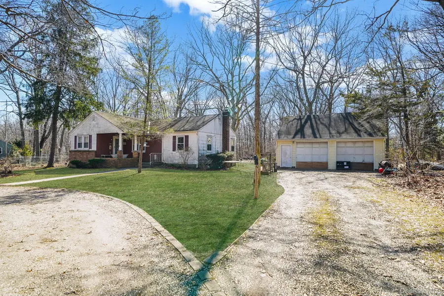 38 Miller Place Middle Island Road, Mount Sinai, NY 11766 - #3