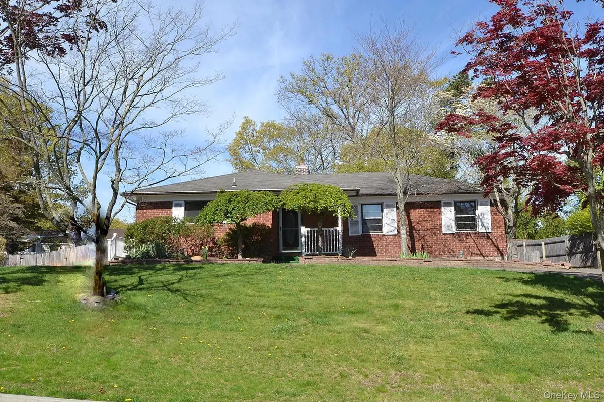 16 Hunter Place, Smithtown, NY 11787 - #1