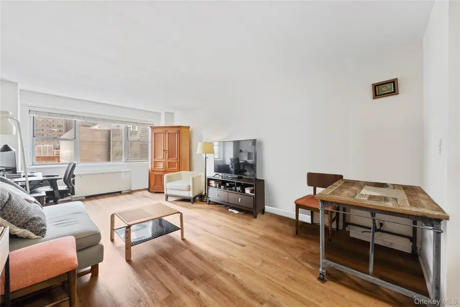 321 E 48th Street #9D, Manhattan, NY 10017 - #2