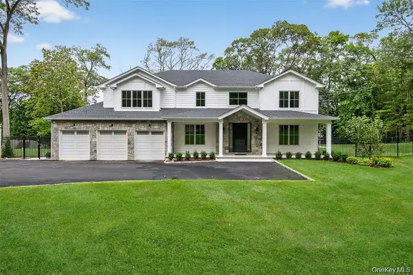 32 Pine Road, Syosset, NY 11791