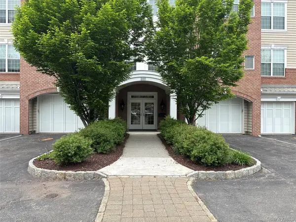 246 Regency Drive, Fishkill, NY 12524