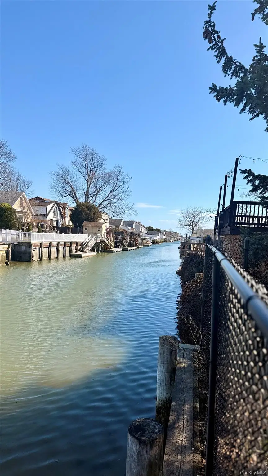 3295 Parkway Drive, Baldwin, NY 11510 - #2