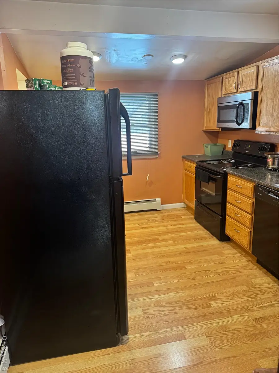 80 Earl Street, Deer Park, NY 11729 - #3