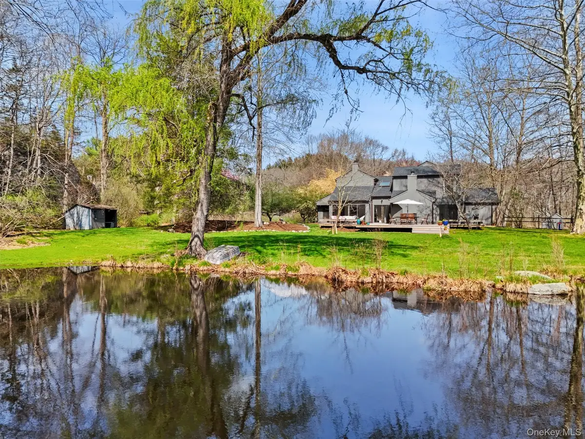 2 Reynolds Lane, Katonah, NY 10536 - #1