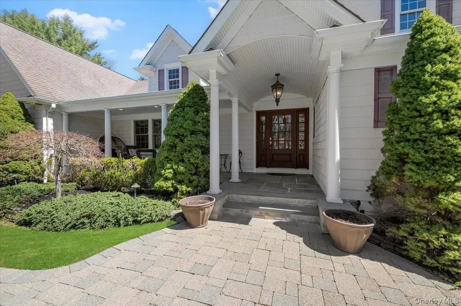 2 Memas Court, Dix Hills, NY 11746 - #2