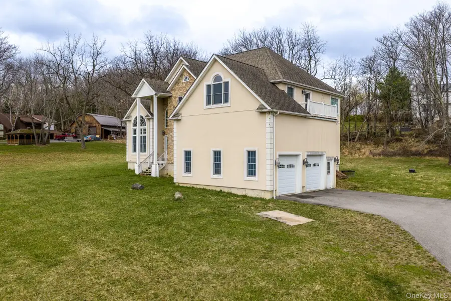 107 Breeze Hill Road, New Hampton, NY 10958 - #2