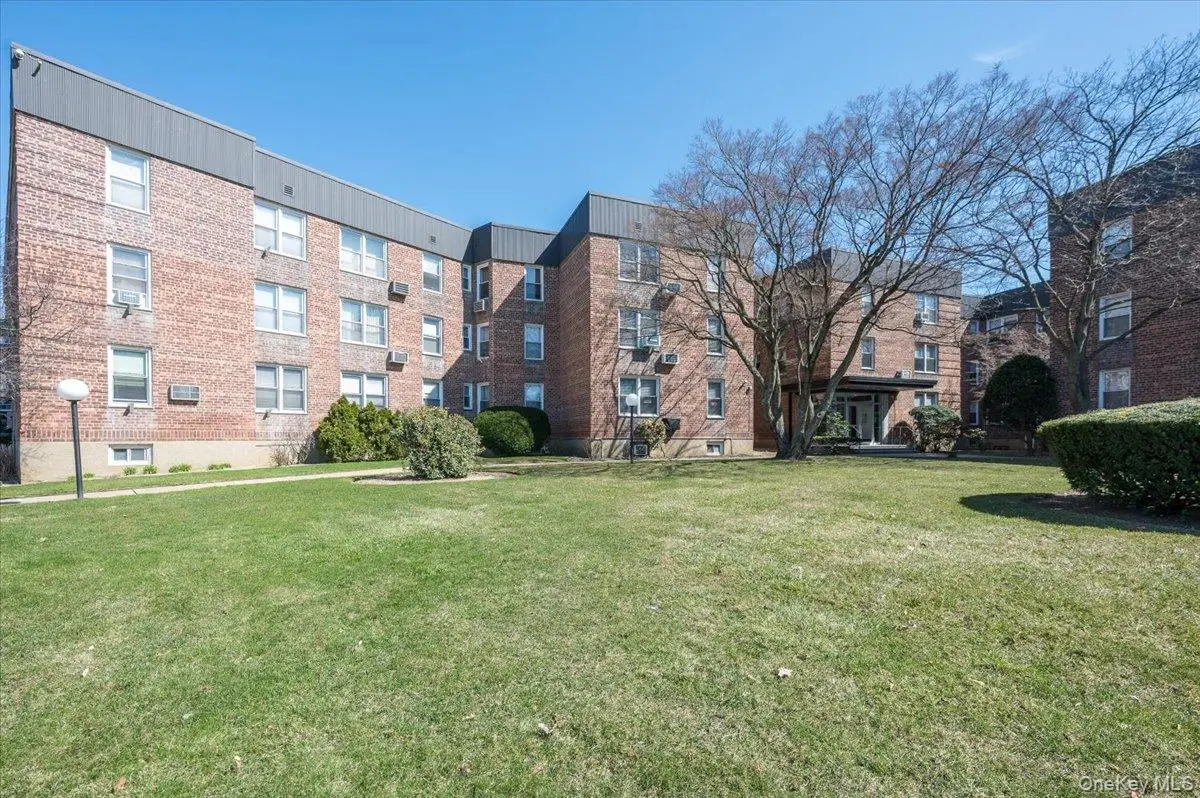 510 Dubois Ave #B1, Valley Stream, NY 11581 - #1