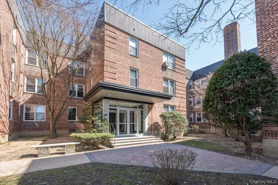 510 Dubois Ave #B1, Valley Stream, NY 11581 - #2