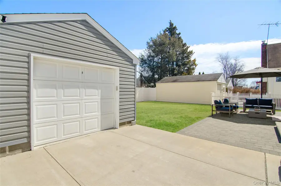 130 Lesoir Avenue, Floral Park, NY 11001 - #2