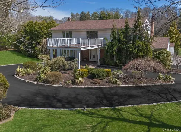 1 Somner Drive, Dix Hills, NY 11746