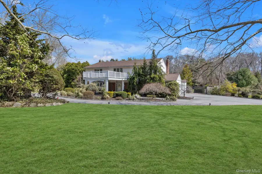 1 Somner Drive, Dix Hills, NY 11746 - #2