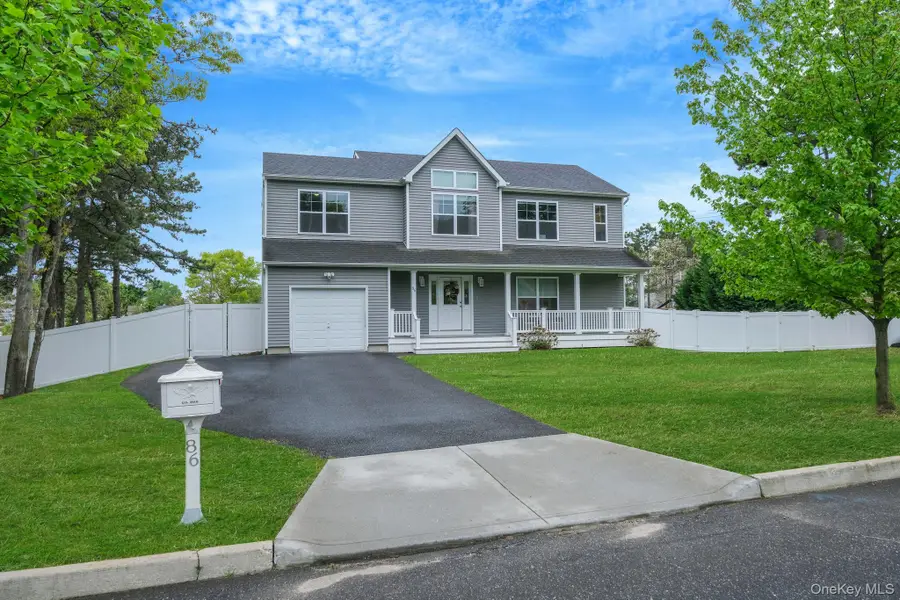 86 Country Road, Medford, NY 11763 - #2