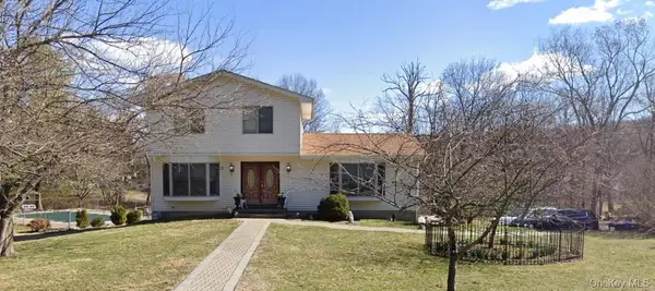 15 Rena Marie Circle, Washingtonville, NY 10992