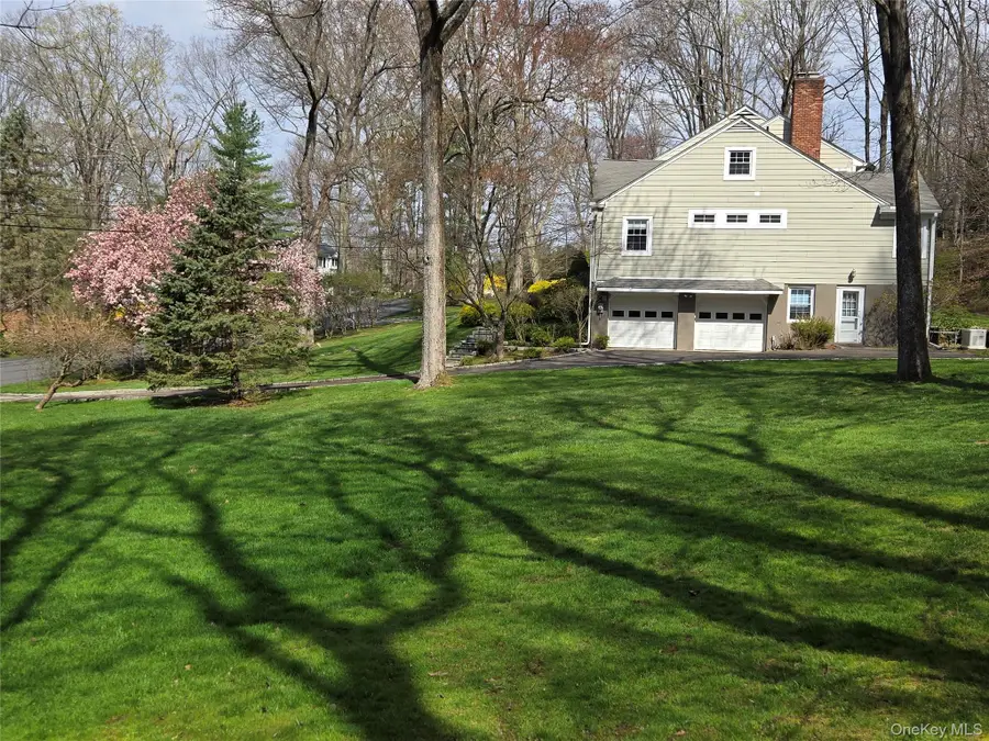 1 Hitching Post Lane, Chappaqua, NY 10514 - #2