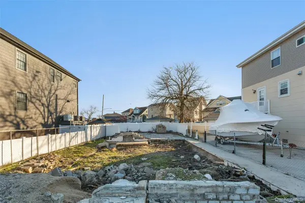 3 South Avenue, Lawrence, NY 11559