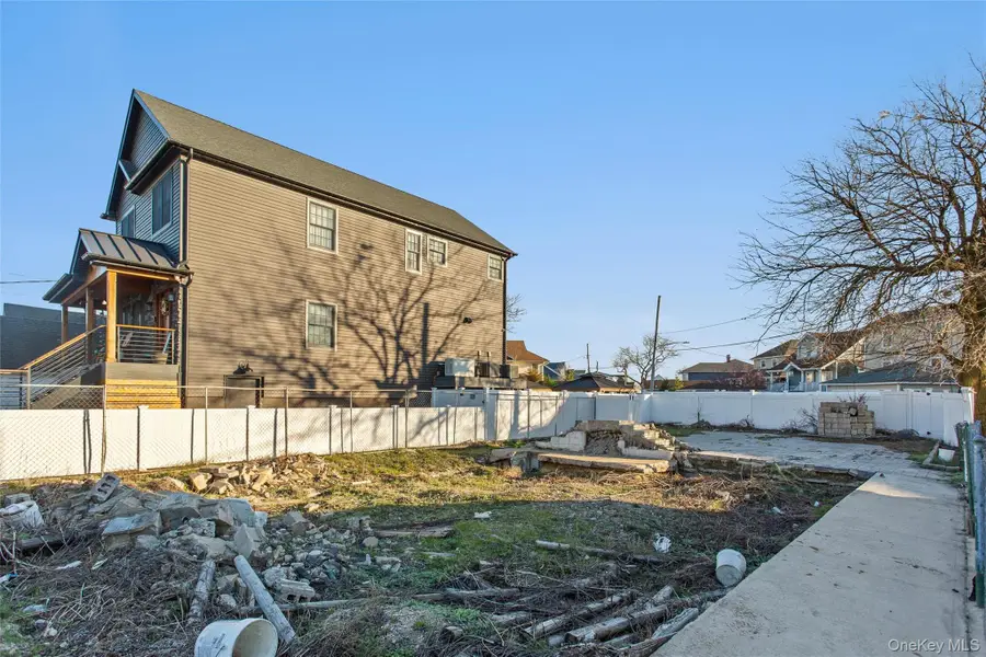 3 South Avenue, Lawrence, NY 11559 - #2