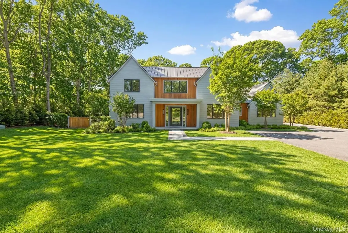 8 Ashwood Court, Southampton, NY 11968 - #1