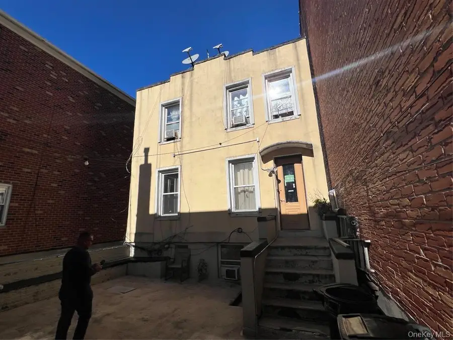 2123 33rd Avenue, Long Island City, NY 11106 - #2