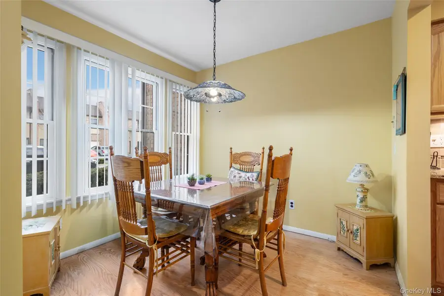 48 Southgate Circle, Massapequa Park, NY 11762 - #3