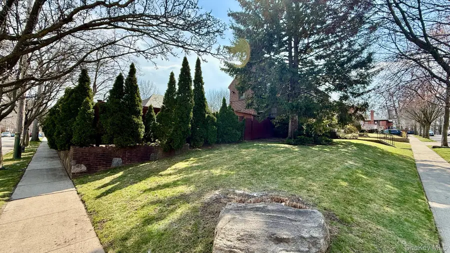 2807 157th Street, Flushing, NY 11354 - #3