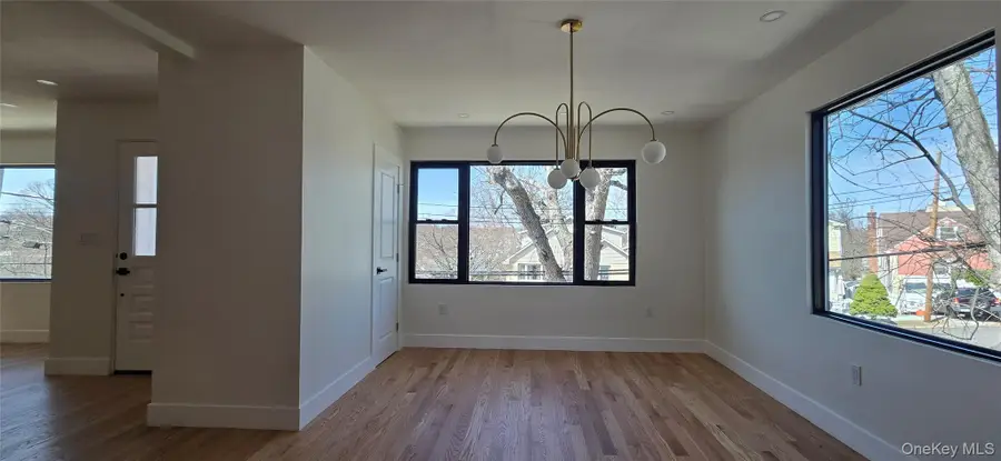 8 Hunt Avenue, Yonkers, NY 10710 - #3