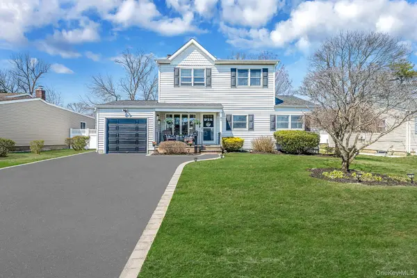 81 Dollard Drive, North Babylon, NY 11703