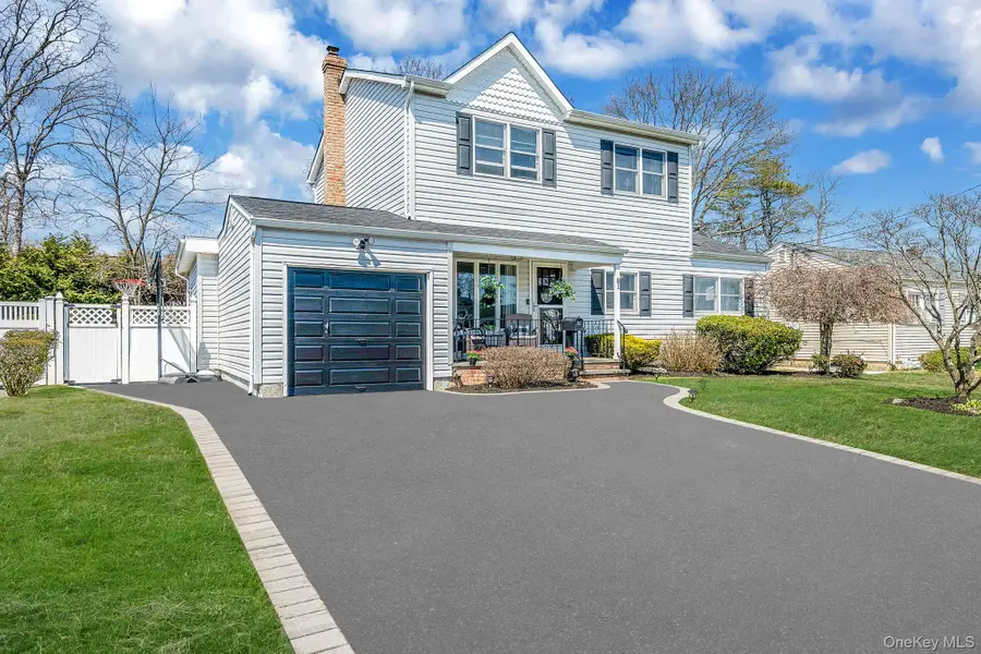 81 Dollard Drive, North Babylon, NY 11703 - #2