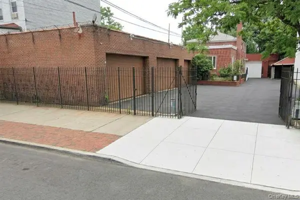 3117 12th Street, Astoria, NY 11106