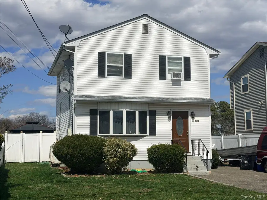 506 48th Street, Lindenhurst, NY 11757 - #2