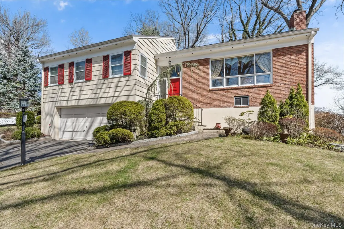 18 Devon Road, Bronxville, NY 10708 - #1