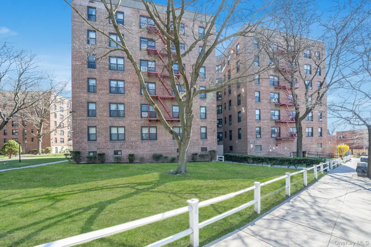 83-85 Woodhaven Boulevard #3L, Woodhaven, NY 11421 - #1