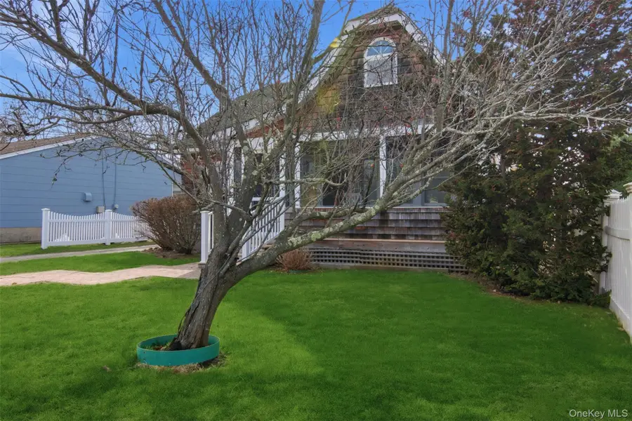 415 4th Street, East Northport, NY 11731 - #3