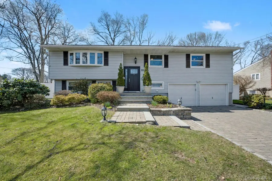 95 Colonial Street, East Northport, NY 11731 - #3