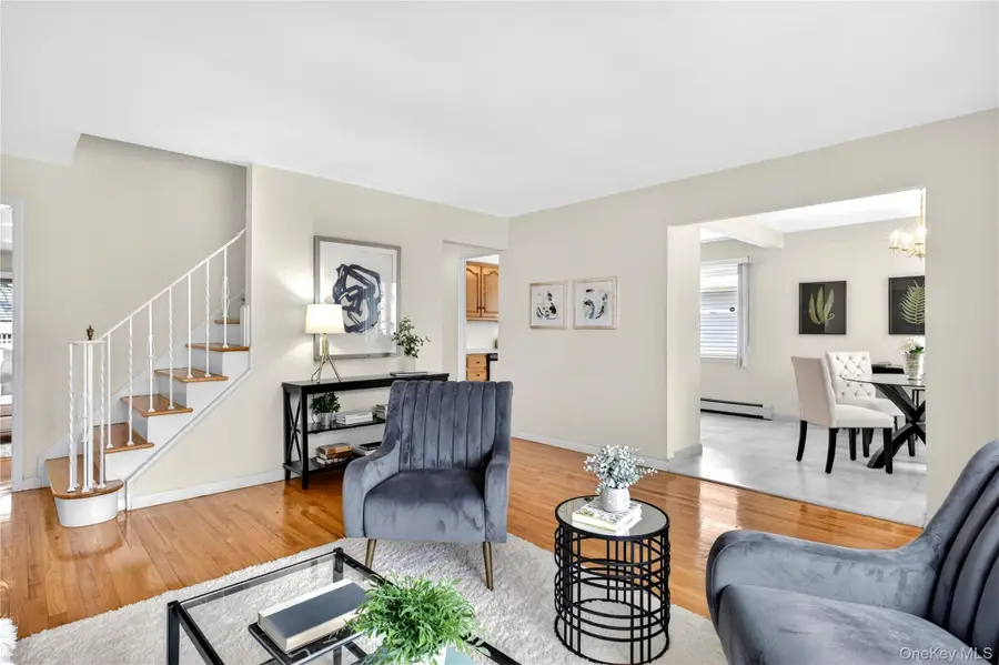 1019 Whittier Avenue, New Hyde Park, NY 11040 - #3