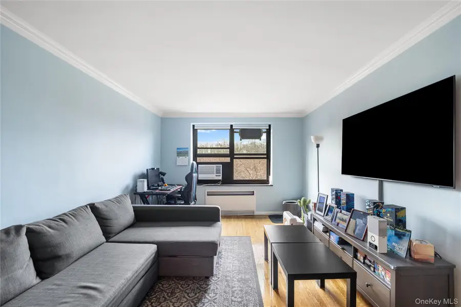 75-15 210th Street #6C, Oakland Gardens, NY 11364 - #3