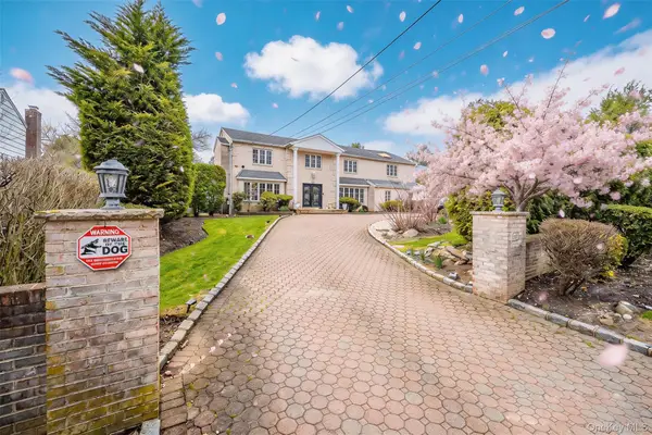 117 Plainview Road, Woodbury, NY 11797