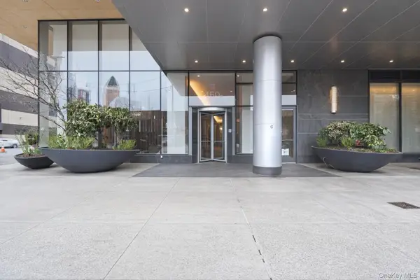 450 W. 42nd Street #57G, New York (Manhattan), NY 10036