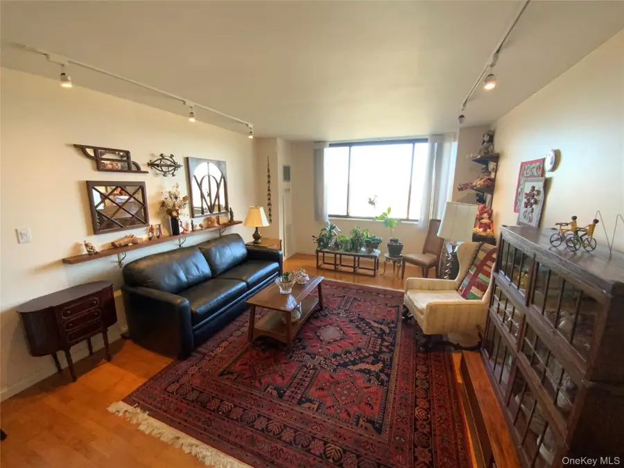 27010 Grand Central Parkway #9M, Queens, NY 11005 - #3