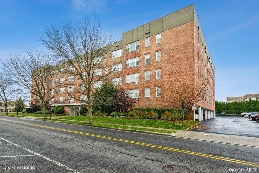 280 Guy Lombardo Avenue #5H, Freeport, NY 11520 - #2
