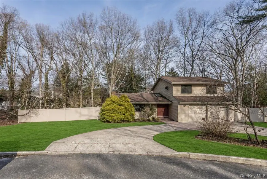 11 Jeanne Road, Lake Grove, NY 11755 - #3