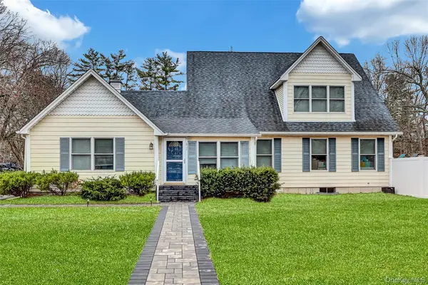 82 Southaven Avenue, Medford, NY 11763