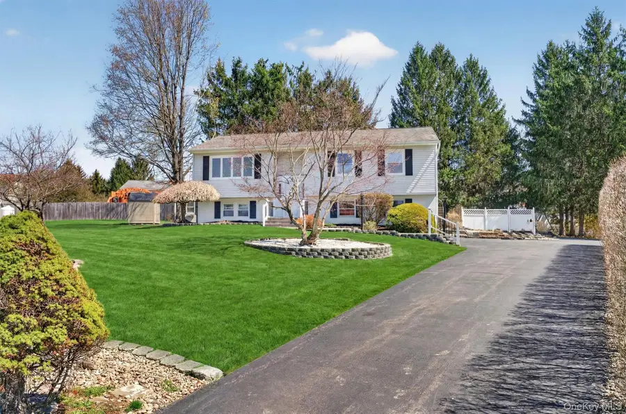 8 Puritan Lane, Washingtonville, NY 10992 - #2