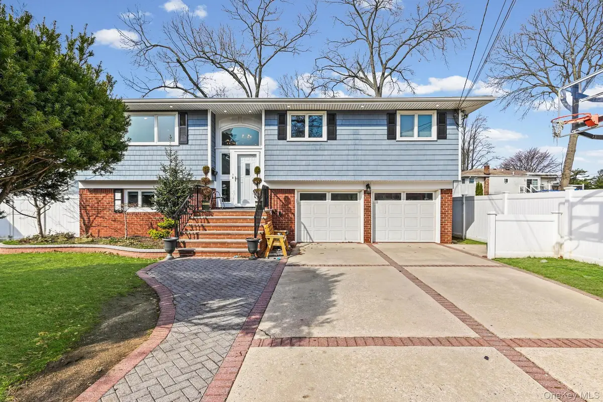 978 Little Whalneck Road, North Merrick, NY 11566 - #1