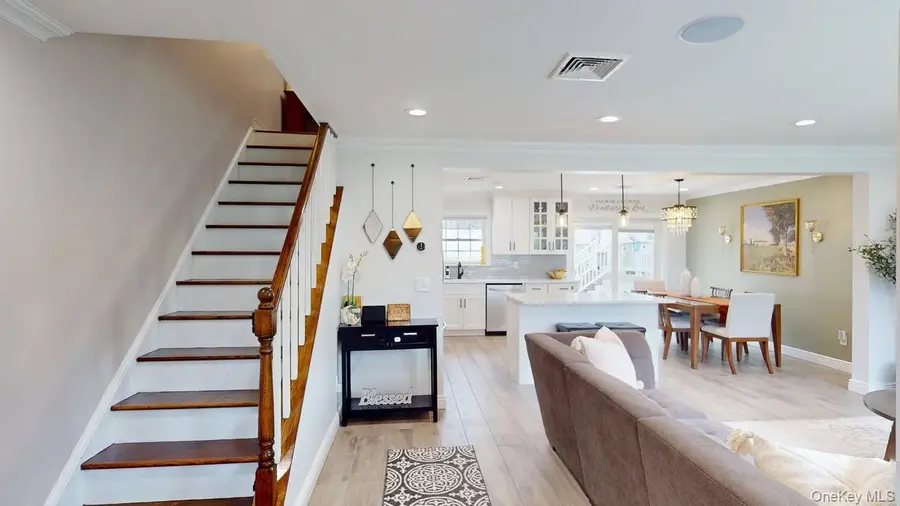 17 Felway Drive, Coram, NY 11727 - #2