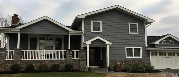 113 Harborview Drive, Massapequa, NY 11758