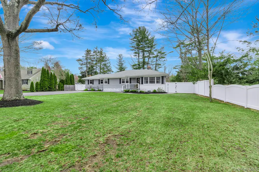 14 Ursular Court, Smithtown, NY 11787 - #3